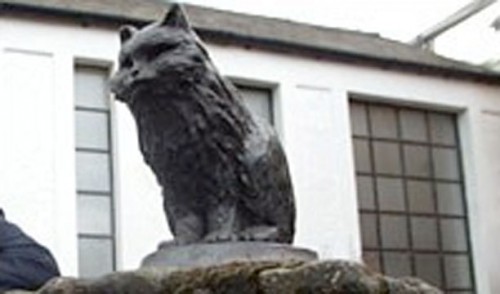 陶瑟猫Glenmurrat雕像