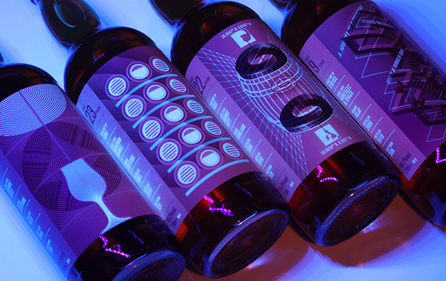 Whisky-Show-UV-bottles