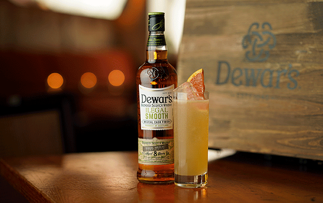 杜瓦's-ilegal-Smooth-whisky