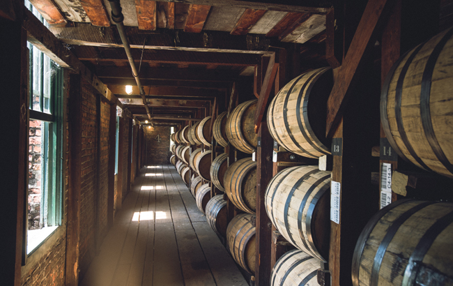 Sazerac-Barrels肯塔基州的波本威士忌